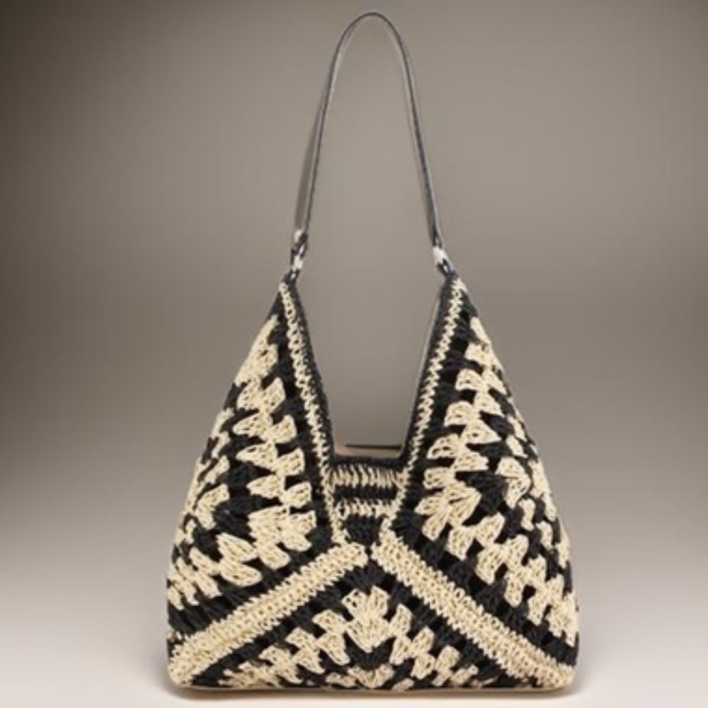 The “Solstice” Woven Crochet Straw Hobo Bag | Black - Picture 5 of 9
